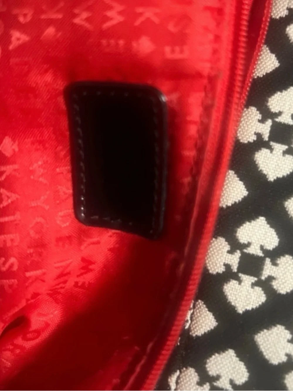Kate Spade Black & Cream Patterned shoulder hobo Bag - comfortable to carrry
